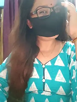 Snapshot of Aishwaryaa_69 chatting on October 4, 3:48 am Aishwaryaa 69 online show from October 4, 3:48 am