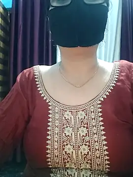 Snapshot of Aishwaryaa_69 chatting on October 6, 4:37 pm Aishwaryaa 69 online show from October 6, 4:37 pm