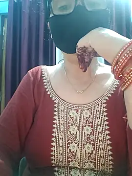Snapshot of Aishwaryaa_69 chatting on October 11, 1:49 am Aishwaryaa 69 online show from October 11, 1:49 am