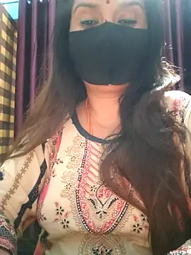 Snapshot of Aishwaryaa_69 chatting on October 13, 2:17 pm Aishwaryaa 69 online show from October 13, 2:17 pm