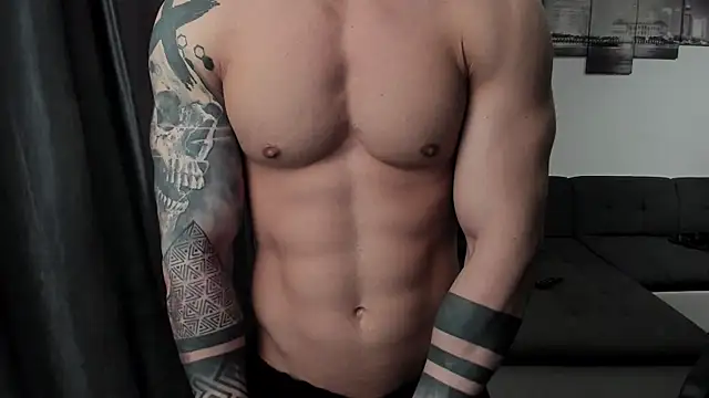 Richarddarell1 online show from March 5, 6:44 am