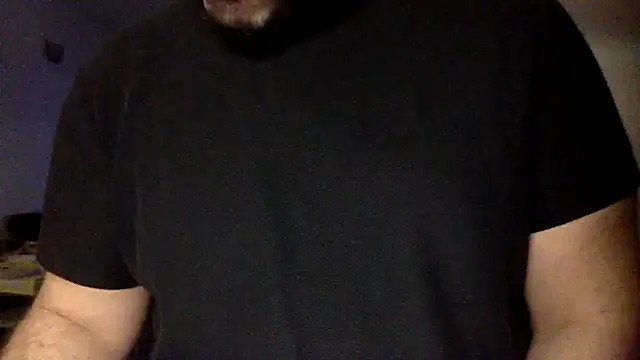 Snapshot of Gladiator_3 chatting on December 23, 5:43 pm Gladiator 3 online show from December 23, 5:43 pm