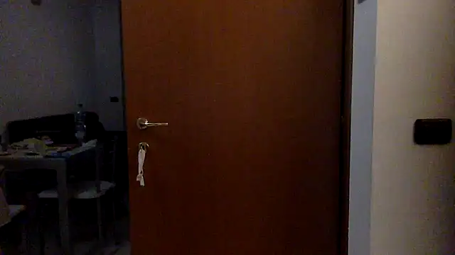 Snapshot of Gladiator_3 chatting on December 28, 7:11 pm Gladiator 3 online show from December 28, 7:11 pm