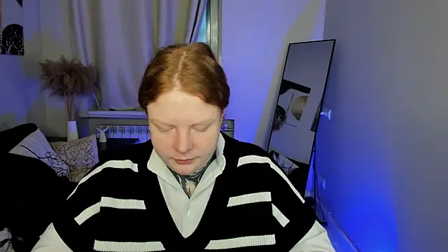 Cassie xKiss online show from April 20, 5:54 am