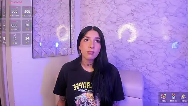 Leiaa  online show from November 16, 1:00 am