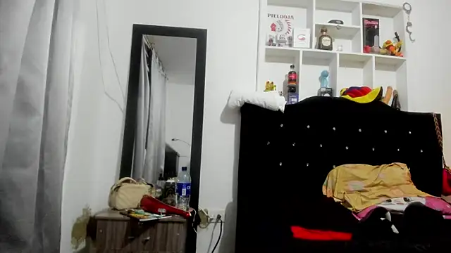 Sweet-Suck69 online show from February 20, 3:03 am