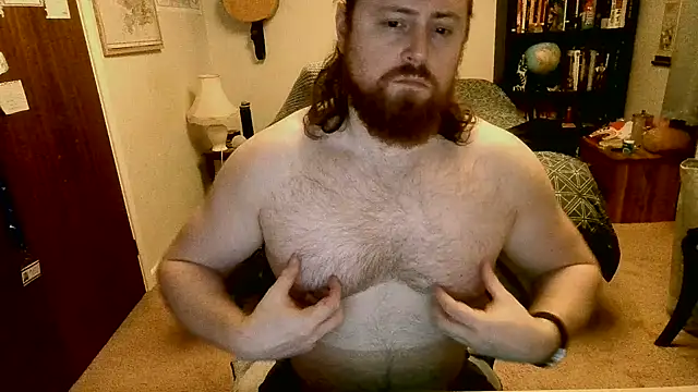 Snapshot of Hairy_Guy30 chatting on January 19, 12:49 am Hairy Guy30 online show from January 19, 12:49 am