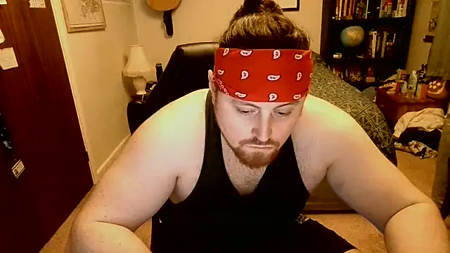 Snapshot of Hairy_Guy30 chatting on March 8, 9:51 pm Hairy Guy30 online show from March 8, 9:51 pm