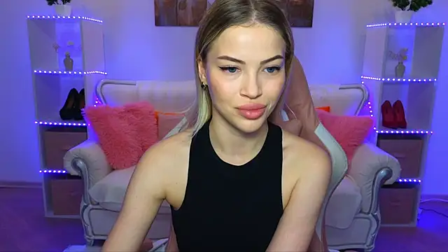 EmmyMills online show from November 9, 10:19 pm