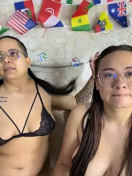 Snapshot of naughtylesbians__ chatting on June 18, 1:39 am naughtylesbians online show from June 18, 1:39 am