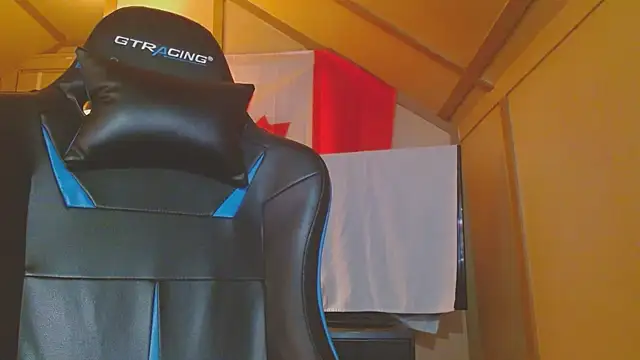 Snapshot of cosmicjones chatting on February 5, 4:36 pm cosmicjones online show from February 5, 4:36 pm