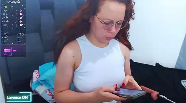 SharonR1 online show from February 7, 11:45 pm