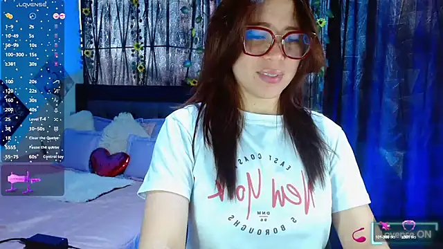 SharonR1 online show from September 13, 9:25 pm