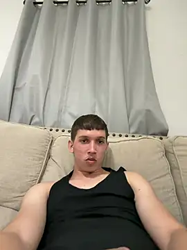 Snapshot of Jose_rz chatting on April 26, 12:30 am Jose rz online show from April 26, 12:30 am