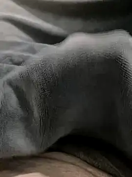 Snapshot of Mendes77777777777 chatting on December 15, 5:34 am Mendes77777777777 online show from December 15, 5:34 am