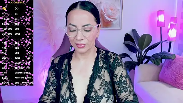 Snapshot of veronika_naughty chatting on January 17, 2:55 pm veronika naughty online show from January 17, 2:55 pm