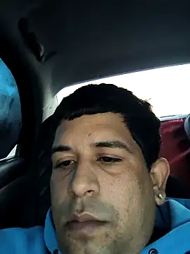 Snapshot of edinsojose chatting on October 25, 1:02 am edinsojose online show from October 25, 1:02 am