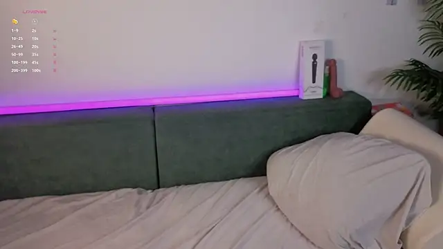 selina coy online show from April 15, 9:26 pm