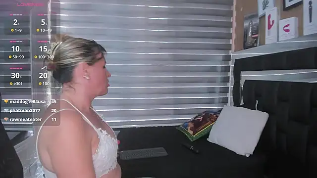 Snapshot of charlotte__G chatting on January 27, 5:58 pm charlotte G online show from January 27, 5:58 pm
