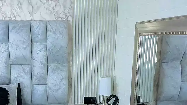 Snapshot of charlotte__G chatting on October 6, 11:07 am charlotte G online show from October 6, 11:07 am