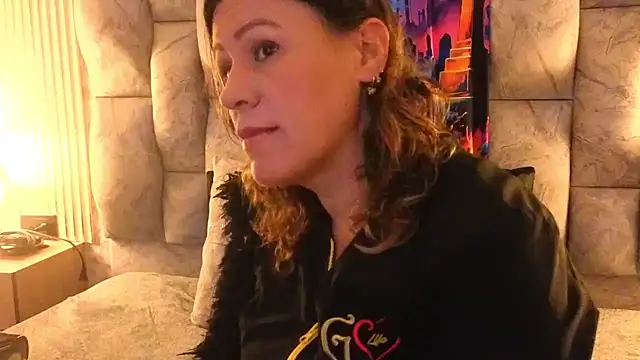 Snapshot of charlotte__G chatting on October 15, 10:59 am charlotte G online show from October 15, 10:59 am