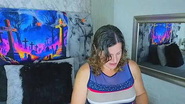 Snapshot of charlotte__G chatting on October 22, 11:32 am charlotte G online show from October 22, 11:32 am