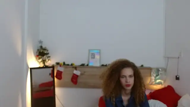 Snapshot of Zamu_1992 chatting on December 17, 10:54 pm Zamu 1992 online show from December 17, 10:54 pm