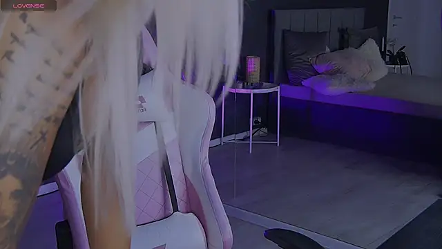 shayblonde online show from December 28, 9:08 pm