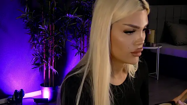 shayblonde online show from February 17, 11:55 am