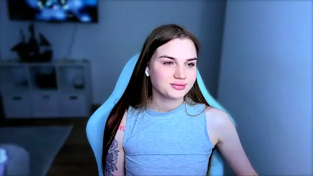 StellaLawless online show from December 3, 12:03 pm