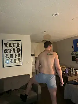 Snapshot of TheOnlyTwinTowers chatting on March 2, 6:03 am TheOnlyTwinTowers online show from March 2, 6:03 am