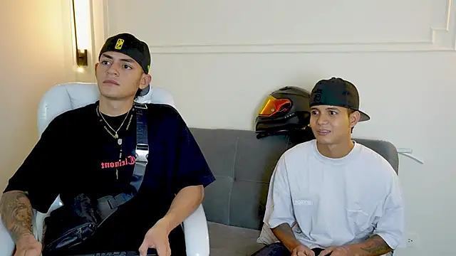 Paradise boy s online show from January 25, 12:59 am