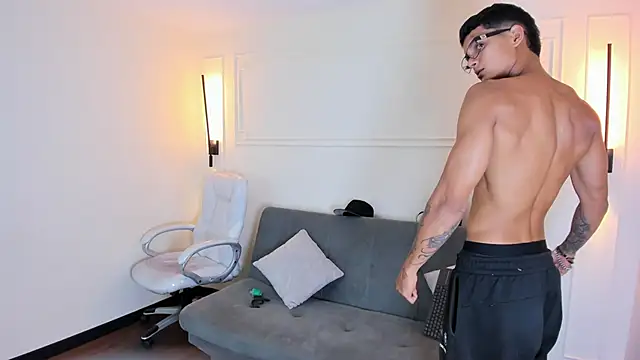 Paradise boy s online show from September 9, 10:42 pm