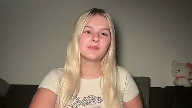 Snapshot of Allylove03 chatting on July 15, 4:12 pm Allylove03 online show from July 15, 4:12 pm