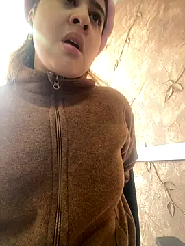 Miabonnett  online show from September 22, 11:56 am