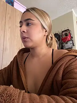 Miabonnett  online show from June 1, 2:52 pm