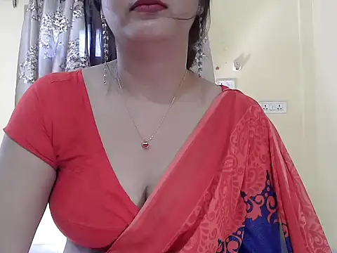 Snapshot of Model-Tanya chatting on April 22, 9:01 am Model-Tanya online show from April 22, 9:01 am