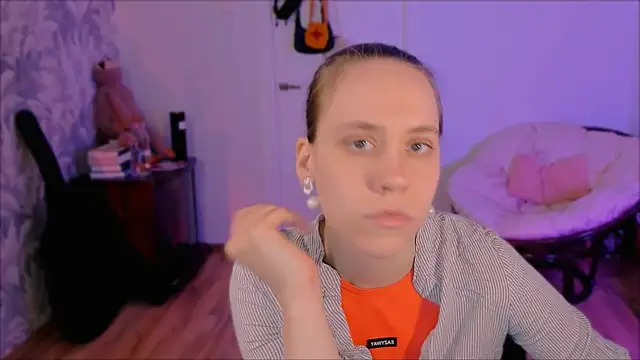 Malinax online show from April 4, 1:52 pm