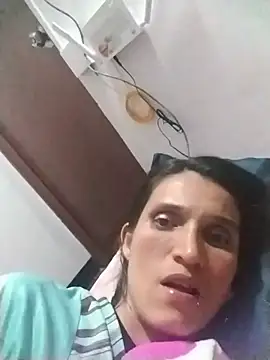 Snapshot of Nathasha_LatinHot chatting on October 11, 7:18 am Nathasha LatinHot online show from October 11, 7:18 am