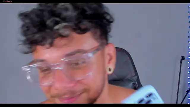 kenintoro online show from March 10, 10:59 pm