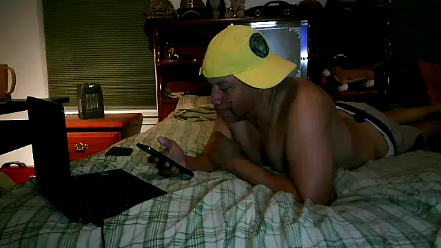 pimpdaddy4ever online show from March 15, 2:39 am