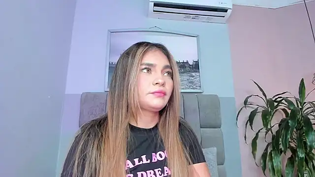 Snapshot of selene_tylor_ chatting on May 26, 8:27 pm selene tylor online show from May 26, 8:27 pm