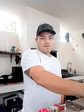 Snapshot of DirtyRcride chatting on December 3, 5:45 pm DirtyRcride online show from December 3, 5:45 pm