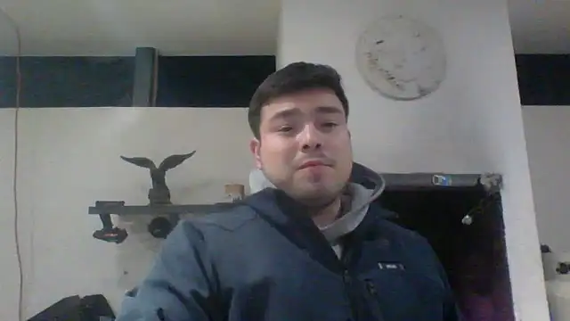 Snapshot of DirtyRcride chatting on January 11, 8:11 am DirtyRcride online show from January 11, 8:11 am