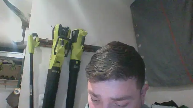 Snapshot of DirtyRcride chatting on January 18, 9:24 am DirtyRcride online show from January 18, 9:24 am