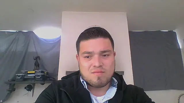 Snapshot of DirtyRcride chatting on January 25, 11:22 pm DirtyRcride online show from January 25, 11:22 pm