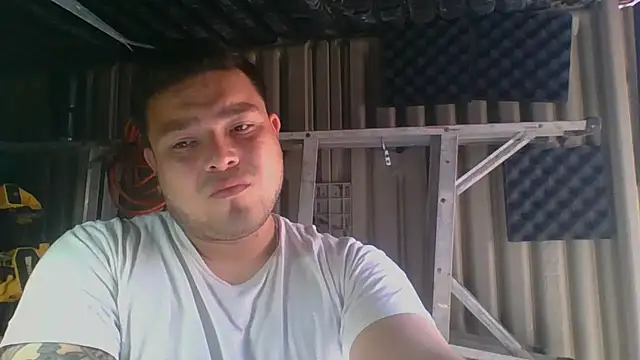 Snapshot of DirtyRcride chatting on February 12, 7:45 pm DirtyRcride online show from February 12, 7:45 pm