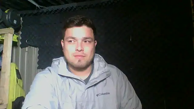 Snapshot of DirtyRcride chatting on February 19, 5:49 am DirtyRcride online show from February 19, 5:49 am