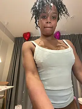 Snapshot of Black_Dolll chatting on May 25, 3:07 pm Black Dolll online show from May 25, 3:07 pm