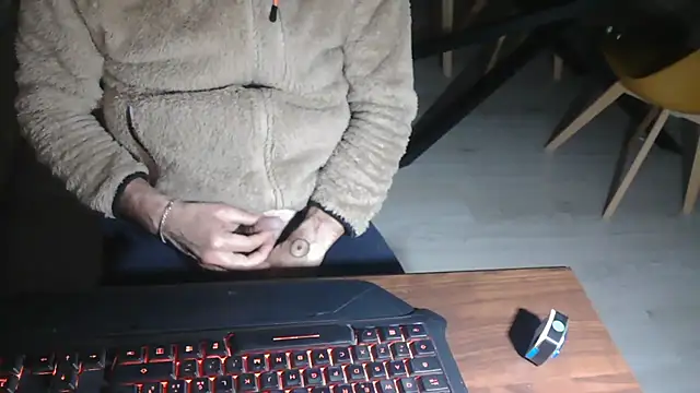 Adri gard online show from March 26, 9:31 pm